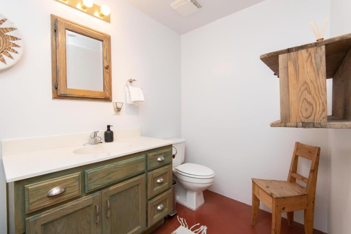 Renovated Lodge - Room 3 With Pool Access ジョシュア・ツリー エクステリア 写真