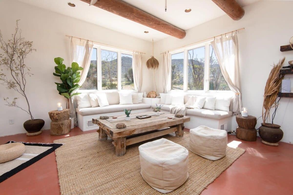 Renovated Lodge - Room 3 With Pool Access ジョシュア・ツリー エクステリア 写真