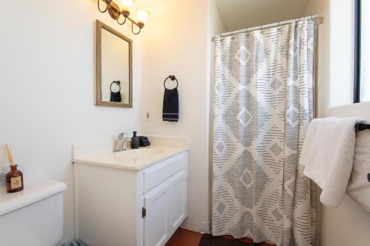 Renovated Lodge - Room 3 With Pool Access ジョシュア・ツリー エクステリア 写真